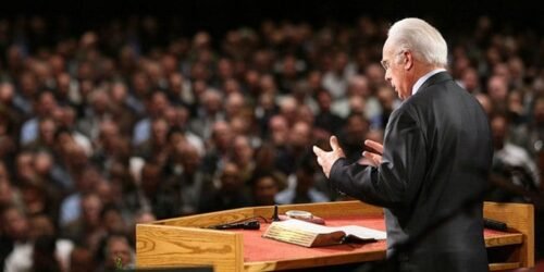 Pregação Expositiva: Fundamentos, História e Prática para uma Comunicação Transformadora da Palavra de Deus