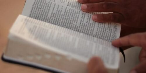 Onde encontrar sermões expositivos completos para pregação hoje